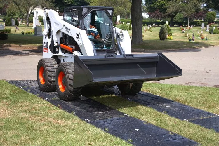 How to protect the lawn from heavy equipment
